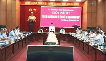 Quang cảnh buổi đối thoại giữa lãnh đạo tỉnh Thái Bình với cộng đồng doanh nghiệp trên địa bàn.