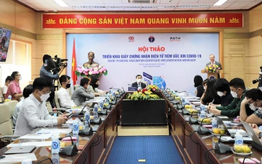 Hội thảo triển khai chứng nhận điện tử tiêm vaccine phòng Covid-19. Ảnh: Cổng thông tin Bộ Y tế