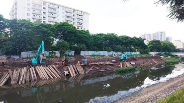 Còn nhiều khó khăn trong việc xử lý nước thải đô thị ở Hà Nội.