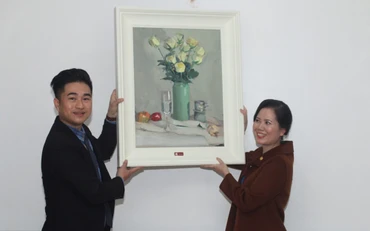 Tặng 50 bức tranh trang trí tại Bệnh viện Đa khoa Xanh Pôn