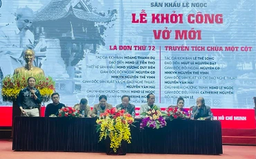 Ê-kíp sáng tạo chia sẻ về hai vở diễn.