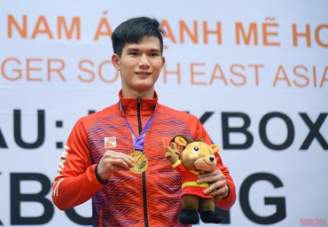 Niềm vui chiến thắng của các vận động viên Kickboxing Việt Nam