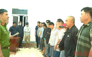 Các đối tượng trong đường dây số đề tại cơ quan Công an.
