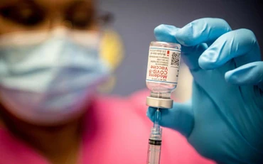 Vaccine ngừa Covid-19 của Moderna. (Ảnh: Guardian)