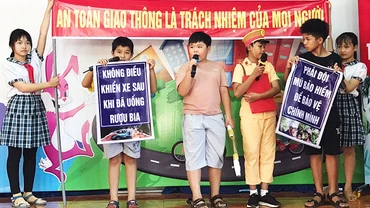 Triển khai chương trình “Toyota cùng em học An toàn giao thông”