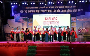 Khai mạc Hội chợ OCOP vùng Tây Bắc - Hòa Bình 2020