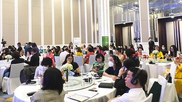 Đại diện các doanh nghiệp tham gia Hội nghị.