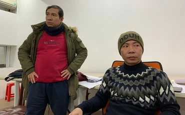 Các nghệ sĩ Quang Thắng, Công Lý trong phòng tập.