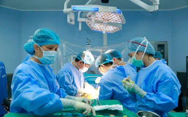 Phẫu thuật ghép gan tại Bệnh viện Trung ương Quân đội 108.