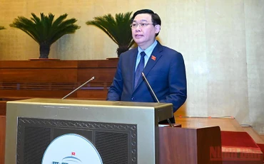 Chủ tịch Quốc hội Vương Đình Huệ phát biểu khai mạc. (Ảnh: Duy Linh)