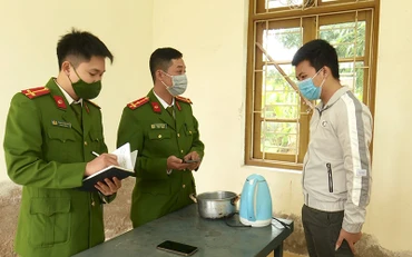 Đối tượng Lê Hữu Ước tại cơ quan công an.