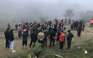 Công an thị xã Sa Pa điều tra nguyên nhân dẫn đến vụ đánh nhau ở công trường xây dựng thủy điện. (Ảnh: UBND thị xã Sa Pa)