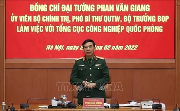 Đại tướng Phan Văn Giang phát biểu tại buổi làm việc. (Ảnh: TTXVN)