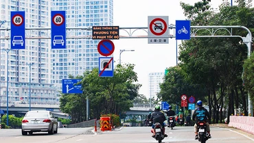Bảng hiện thông tin vi phạm tốc độ tại hầm Thủ Thiêm.