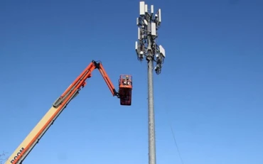 Verizon lắp đặt thiết bị 5G ở Utah. (Ảnh: Reuters)