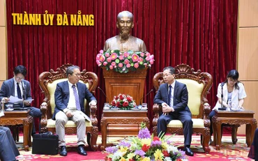 Bí thư Thành ủy Đà Nẵng Nguyễn Văn Quảng tiếp Đại sứ Nhật Bản tại Việt Nam Yamada Takio, chiều 24/6.