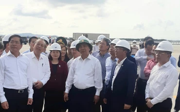 Thủ tướng Chính phủ Nguyễn Xuân Phúc làm việc tại tỉnh Bà Rịa - Vũng Tàu.