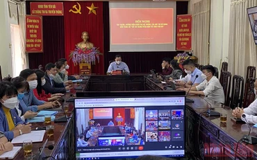 Tập huấn sử dụng "Sổ tay điện tử đảng viên" tại Sở Thông tin và Truyền thông tỉnh Yên Bái.