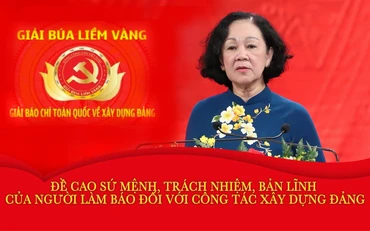 Đồng chí Trương Thị Mai, Ủy viên Bộ Chính trị, Trưởng ban Tổ chức Trung ương, Trưởng Ban Chỉ đạo Giải Búa liềm vàng phát biểu tại buổi lễ. (Nguồn: VOV)