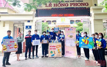 Các đội tình nguyện tại Hải Phòng ra quân tiếp sức mùa thi 2022.