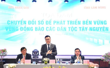 Quang cảnh buổi Tọa đàm với chủ đề Chuyển đổi số để phát triển bền vững vùng đồng bào các dân tộc Tây Nguyên. (Ảnh: THỦY NGUYÊN)