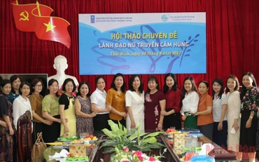Các đại biểu tham dự hội thảo.