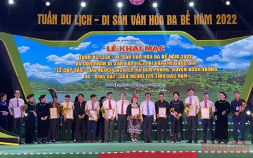 Công bố trao Quyết định công nhận di sản văn hóa phi vật thể cấp quốc gia cho các địa phương, nghệ nhân. 