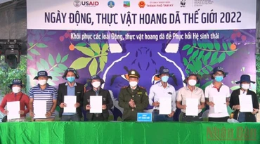 Ký cam kết không tiêu thụ, mua bán động vật hoang dã trái phép.