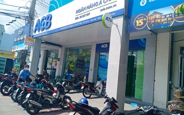 Phòng giao dịch Ngân hàng ACB trên đường Nguyễn Thị Thập, phường 6, TP Mỹ Tho (Tiền Giang).