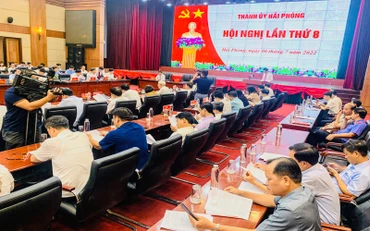 Quang cảnh Hội nghị Thành ủy Hải Phòng lần thứ 8.