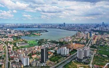 Toàn cảnh Hồ Tây, Hà Nội (Ảnh: Báo Nhân Dân)
