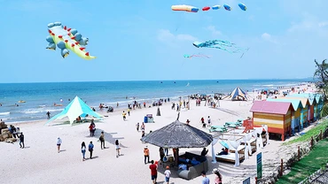Bãi biển ở Bình Thuận. Ảnh: HỒNG HIẾU Vietnam+