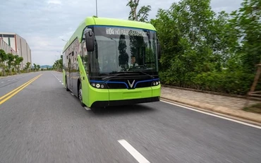 Xe buýt điện tại Hà Nội được đánh giá là khá hiện đại, tiện ích.