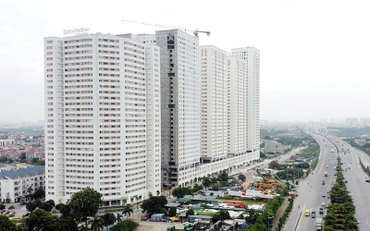 Những tòa chung cư mới đã giúp vùng ven đô Đông Hội mang dáng dấp một đô thị hiện đại.