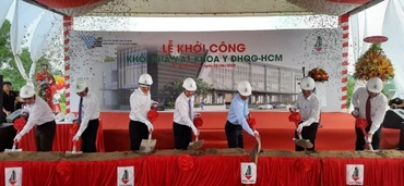 Nghi thức lễ khởi công xây dựng công trình khối nhà Y.A1.