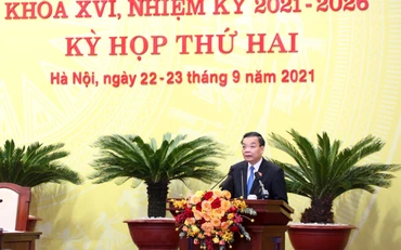 Chủ tịch UBND thành phố Hà Nội Chu Ngọc Anh phát biểu tại kỳ họp thứ hai Hội đồng nhân dân thành phố Hà Nội khóa 16.