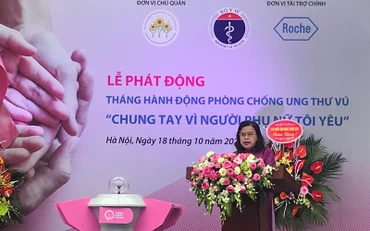 PGS. TS Nguyễn Thị Xuyên, Chủ tịch Tổng hội Y học Việt Nam, Chủ tịch Quỹ Hỗ trợ bệnh nhân ưng thư – Ngày mai tươi sáng, phát biểu tại lễ phát động