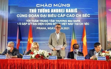Thủ tướng Andrej Babis phát biểu tại buổi gặp mặt. (Ảnh: TTXVN)