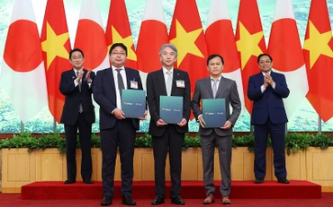 Ký kết biên bản ghi nhớ hợp tác kinh doanh giữa VPBank và SMBC.