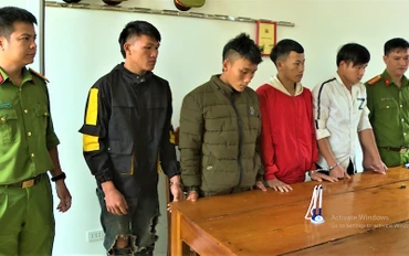Các đối tượng bị bắt tại Cơ quan Công an tỉnh Đắk Lắk.