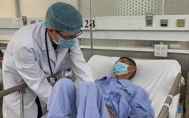 Hiện bệnh nhân T.V.S. tỉnh, sinh tồn ổn định.