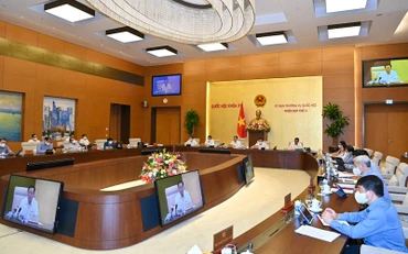 Quang cảnh phiên họp. (Ảnh: Duy Linh)