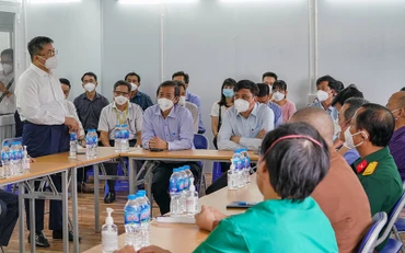 PGS, TS Nguyễn Hoàng Bắc, Giám đốc Bệnh viện Đại học Y Dược TP Hồ Chí Minh phát biểu tại lễ bàn giao trung tâm hồi sức ngày 13/10.