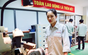 Nữ sinh viên tiêu biểu trong nghiên cứu khoa học