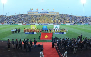 Trận đấu khai mạc chính thức của V.League 2022 trên sân Thiên Trường sẽ được đón 50% khán giả vào sân. (Ảnh: V.League)