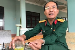 Trung tá Dương Kim Tuấn chia sẻ về kinh nghiệm điều hành công việc trên địa bàn rất rộng do đơn vị quản lý.