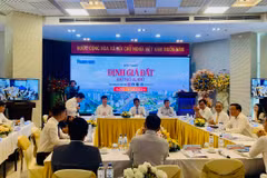 Toàn cảnh hội thảo “Định giá đất: đúng và đủ”.