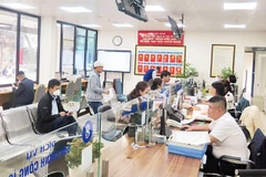 Bộ phận giao dịch một cửa tại quận Đống Đa, Hà Nội. (Ảnh nhandan.vn)