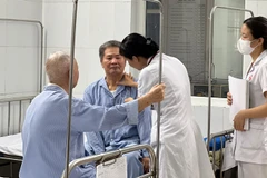 Người bệnh có thẻ bảo hiểm y tế được chăm sóc tại Bệnh viện đa khoa Đông Anh (Hà Nội)