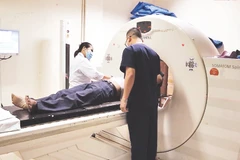 Máy móc y tế phục vụ công tác khám, chữa bệnh cho nhân dân luôn ở trong tình trạng quá tải.